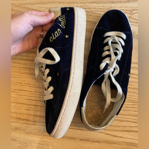Soludos sneakers dark blue velvet with Ciao Bella written - size 7.5 - Picture 1 of 4